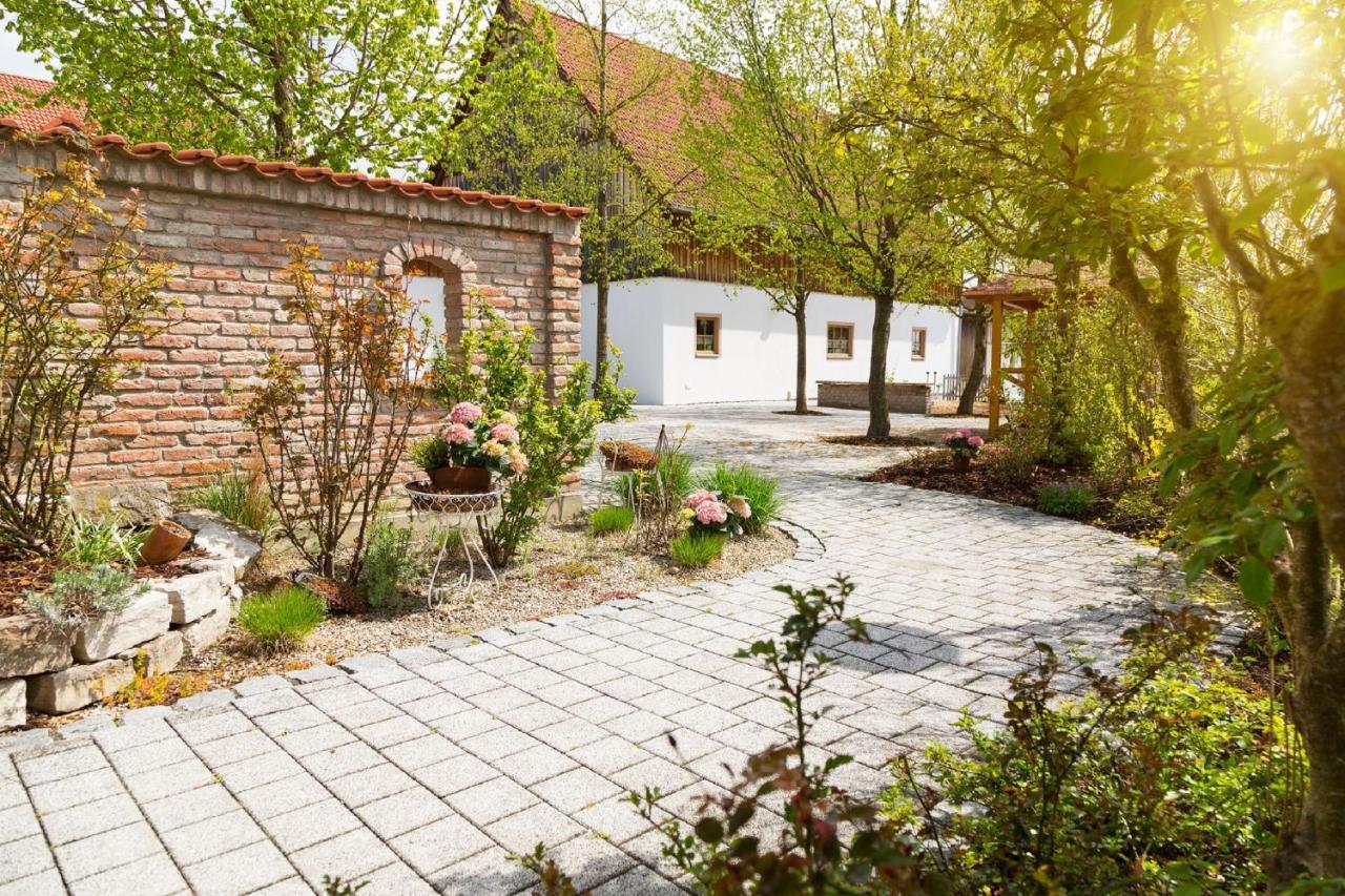 Landgasthof Vogelsang Weichering Exterior foto